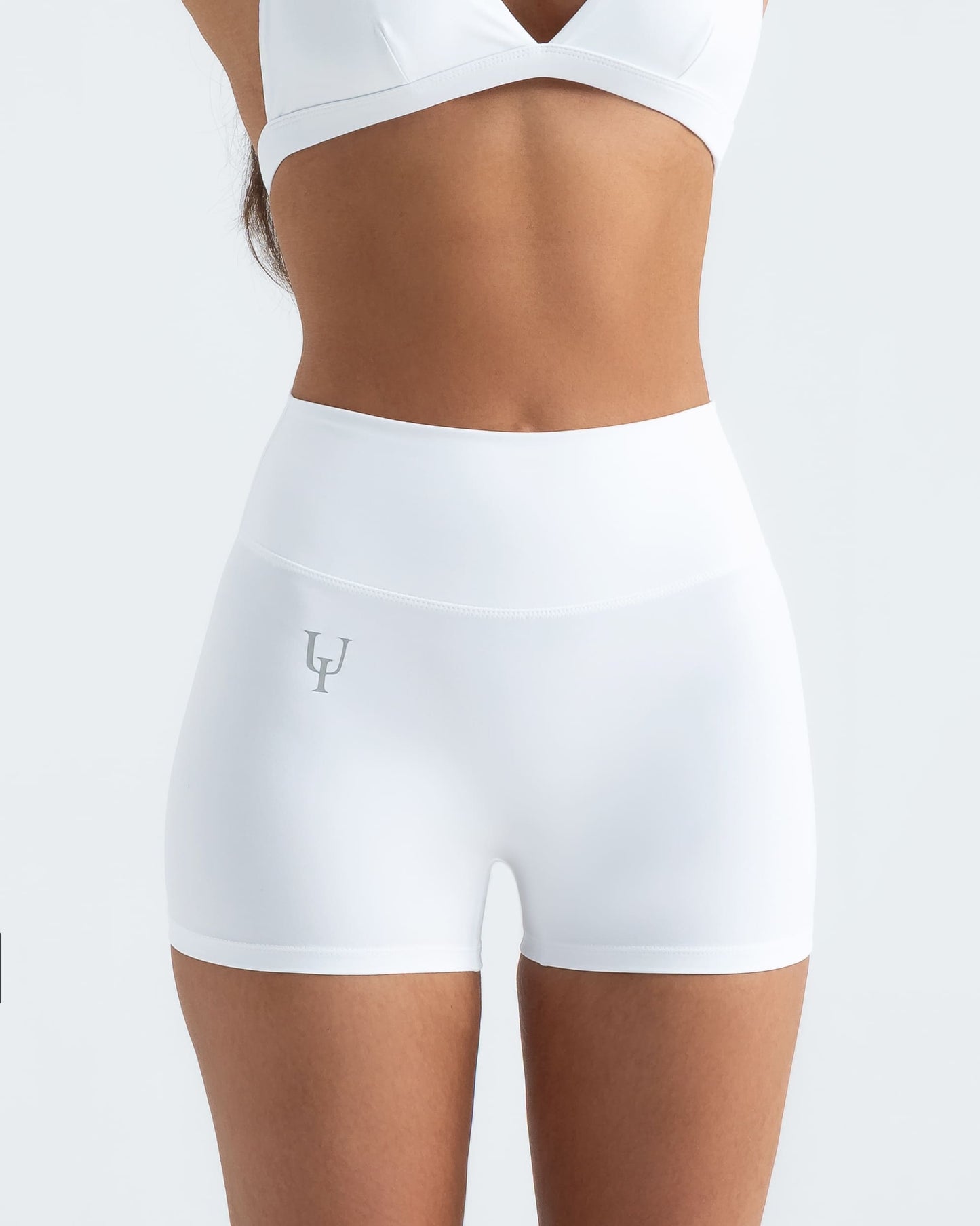 Sunkiss-V Scrunch Short "Pearl White"