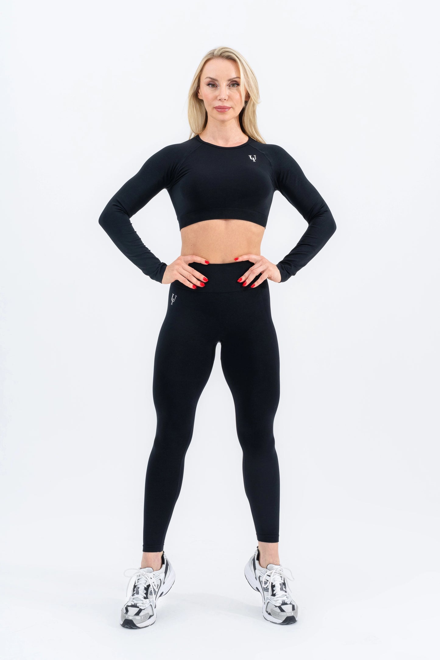 Zenith Long Sleeve Crop Top Black