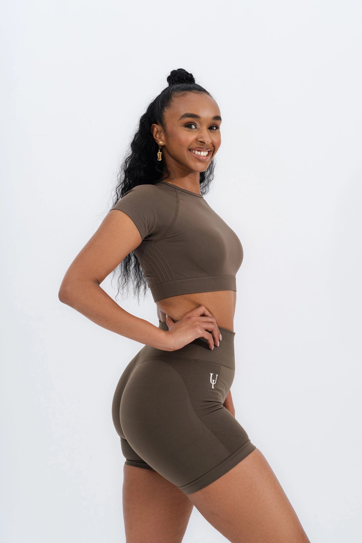 Zenith Seamless Shorts Brown