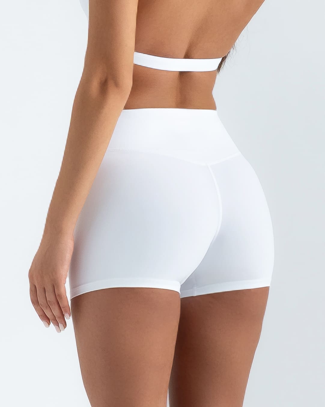 Sunkiss-V Scrunch Short "Pearl White"