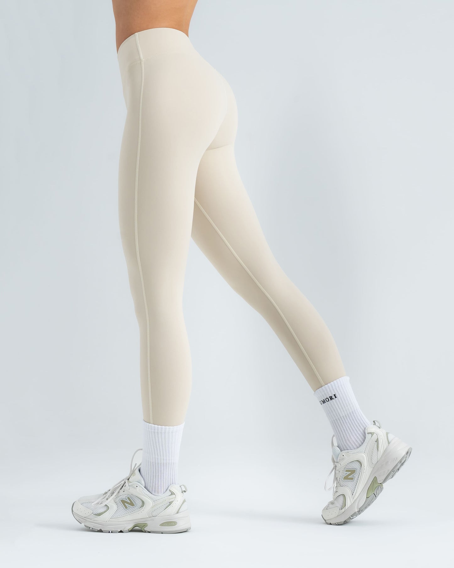 Velvet Scrunch Leggings "Vanilla Cream"