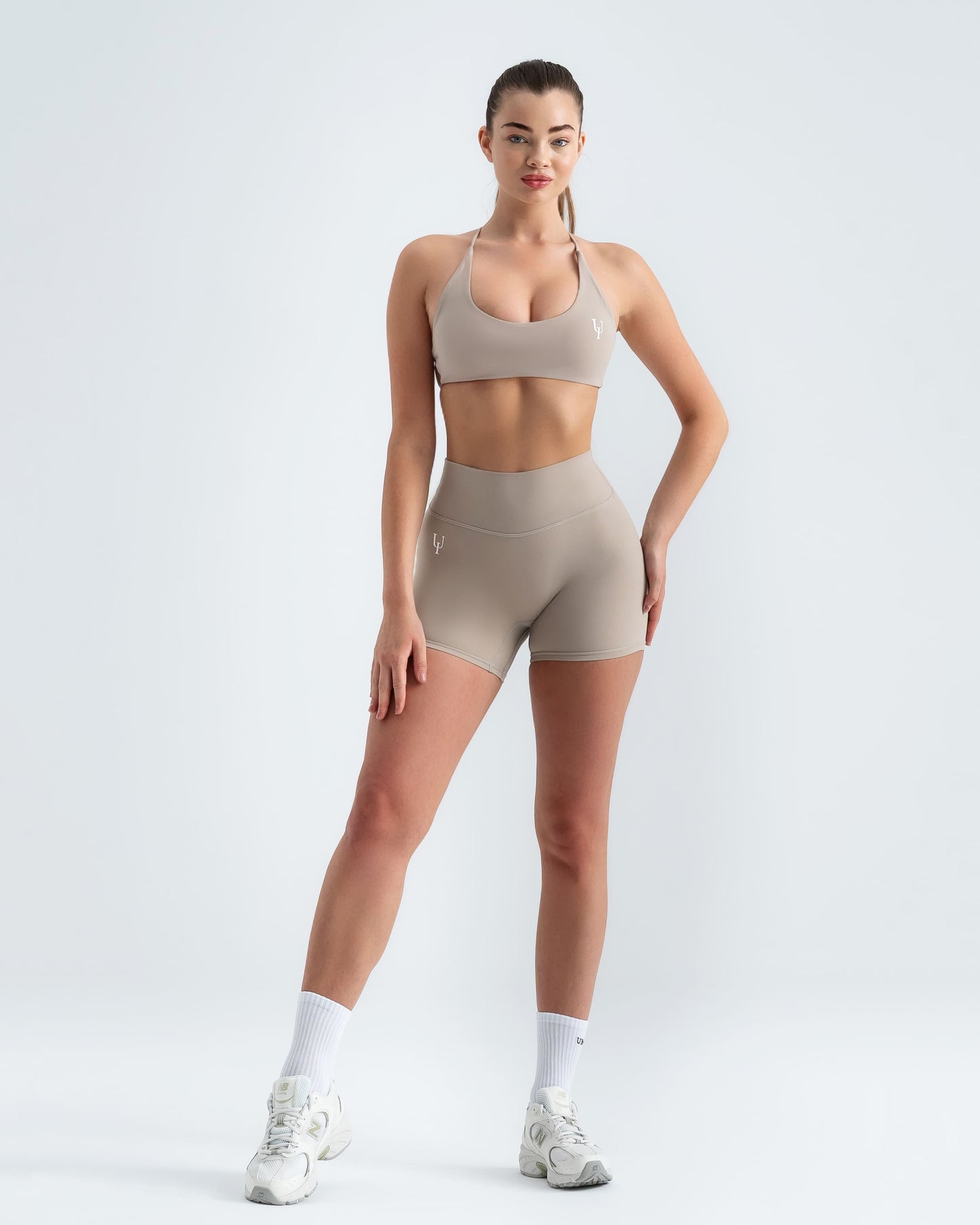 Velvet Scrunch Shorts "Stone Beige"