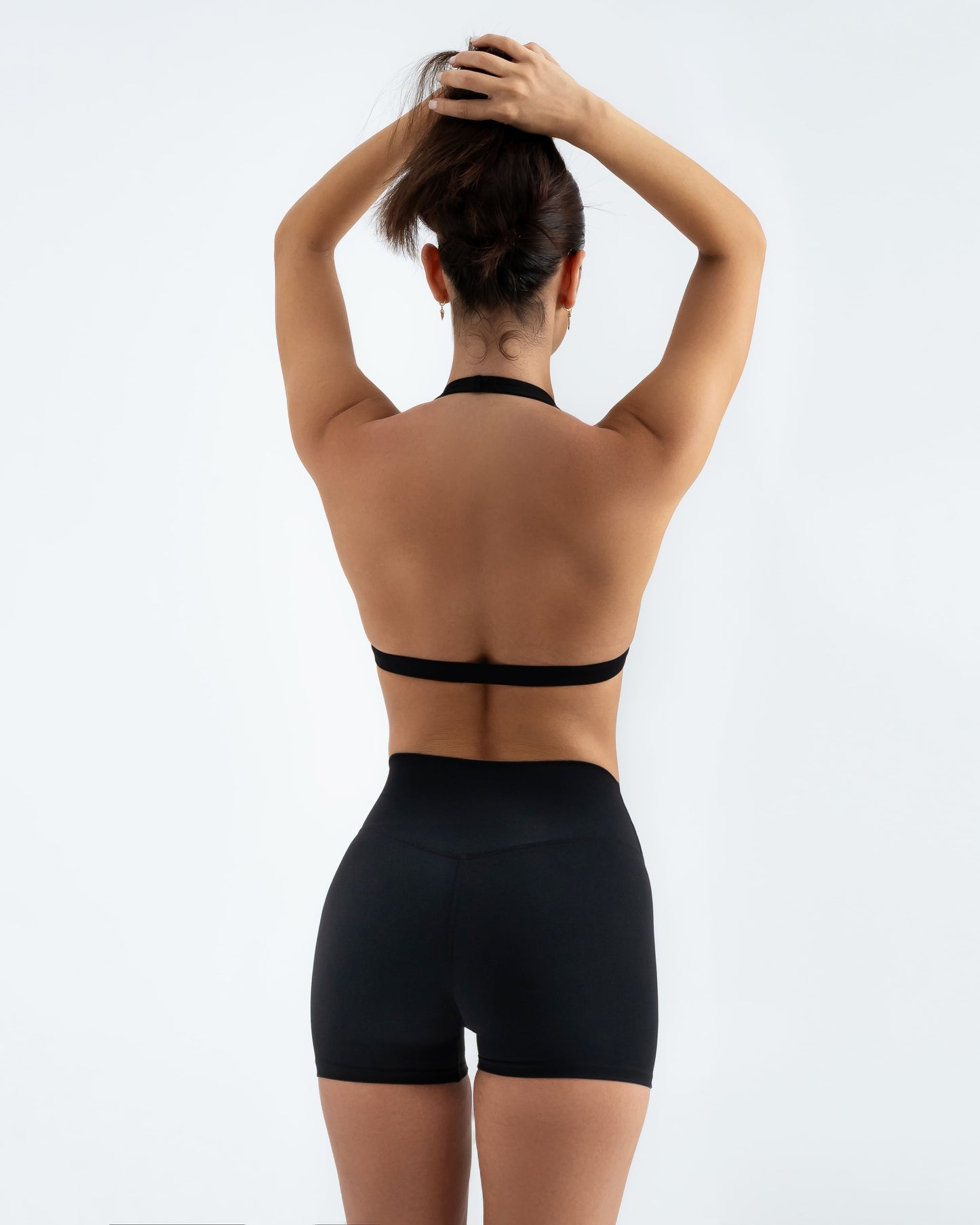 Sunkiss-V Scrunch Short "Obsidian Black"