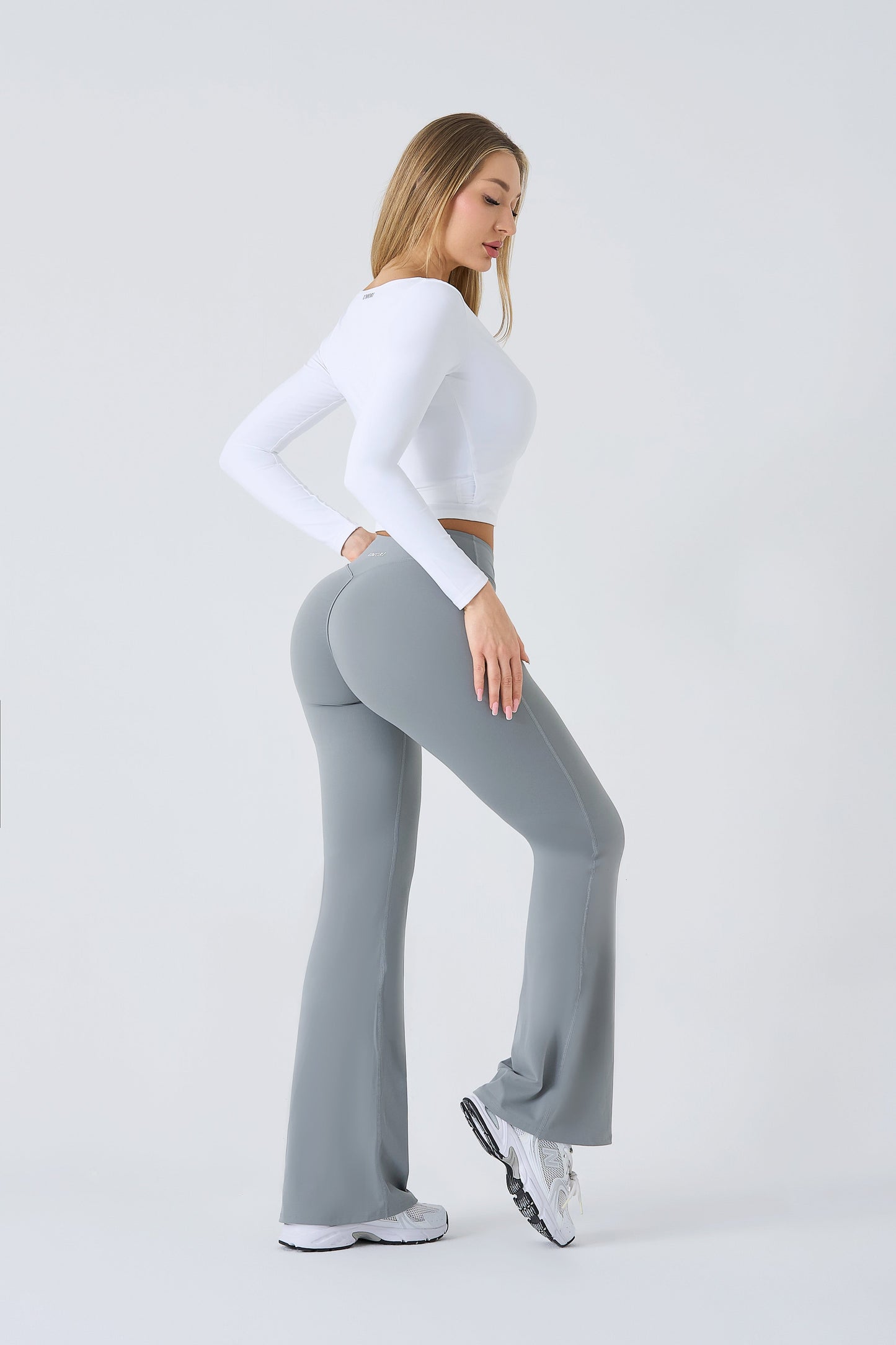 Galactic Aura Invisible Scrunch Flared Leggings "Cloudy Grey"
