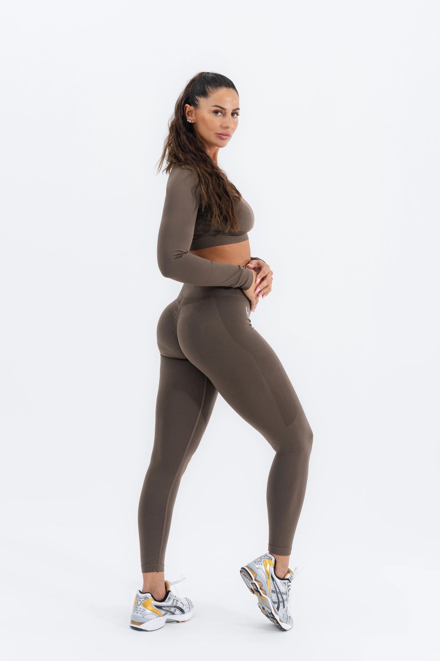 Zenith Long Sleeve Crop Top "Braun"